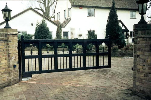 Brigadier Wooden Gate